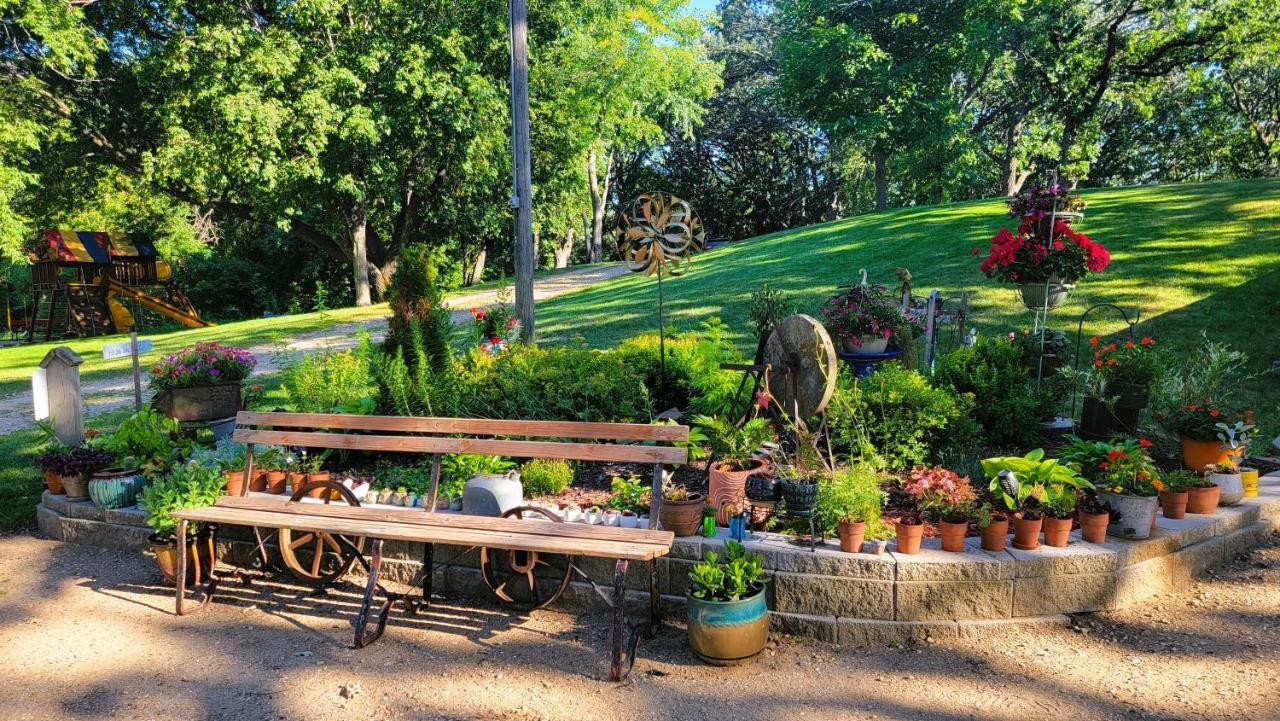 Swan Lake Resort & Campground Fergus Falls Exterior foto