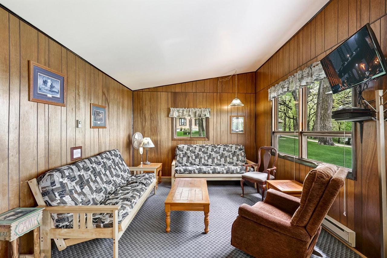 Swan Lake Resort & Campground Fergus Falls Exterior foto